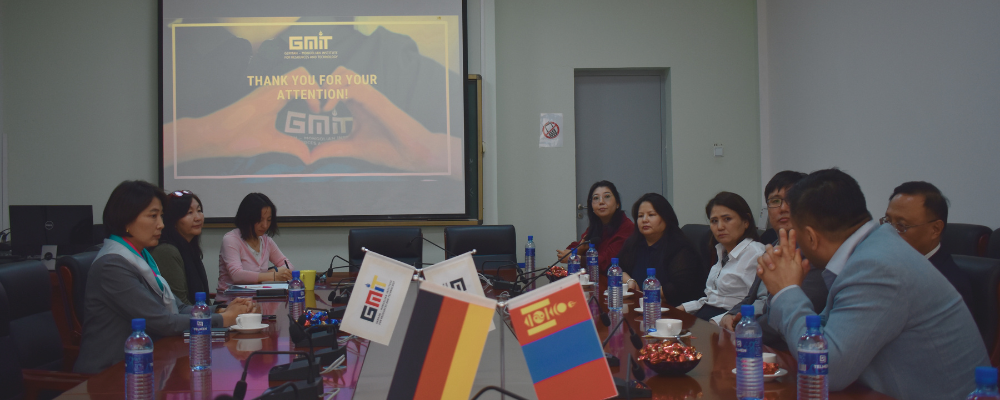 Representatives of the "Belt and Road" International Development Research Academy visited